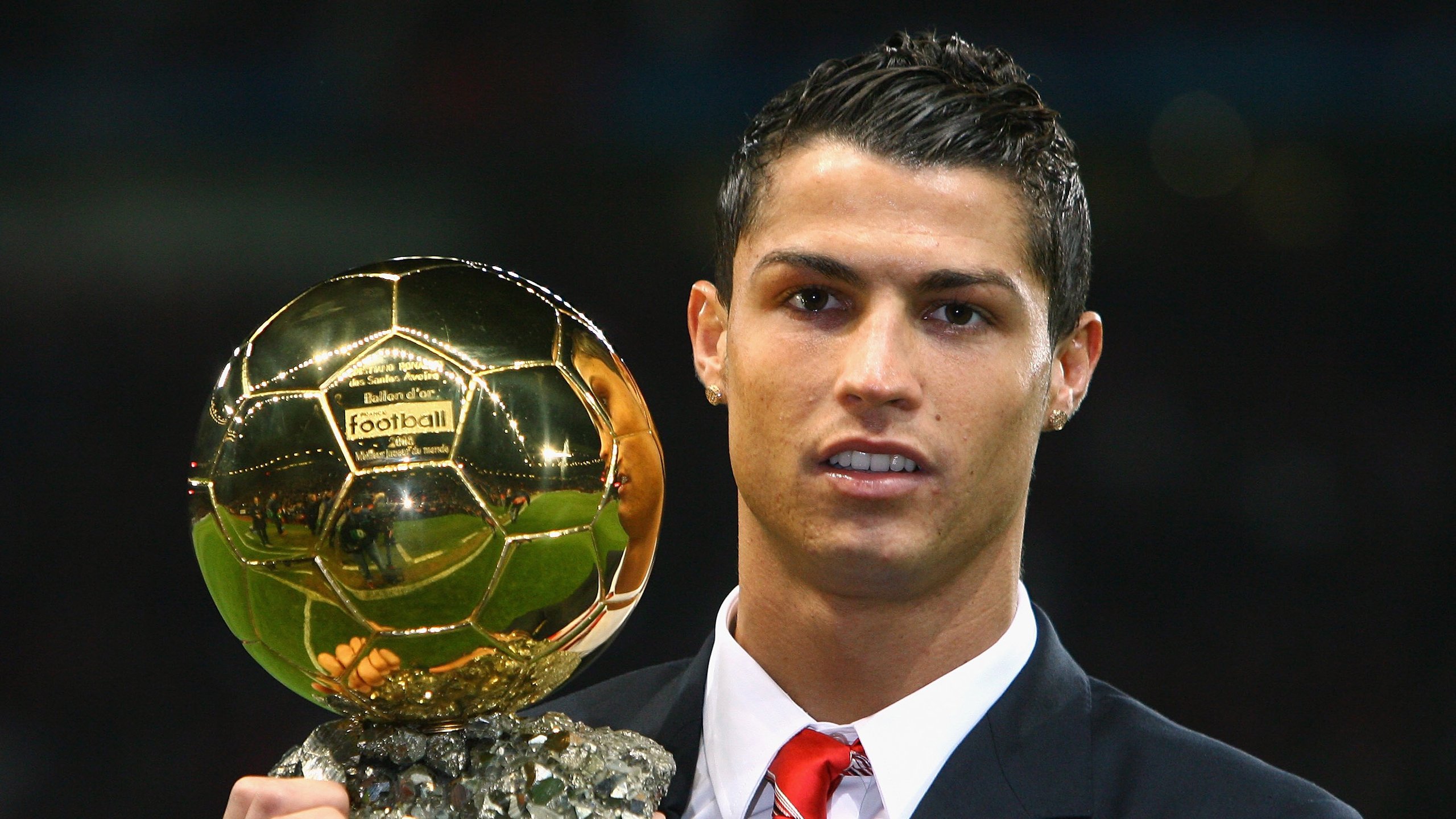 JackeyLove巅峰对决，莱万多夫斯基与90激战RNG分钟，精彩发挥胜负难料！